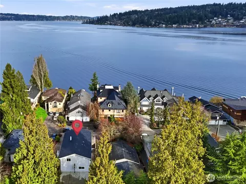 18825 SE 42nd St, Issaquah, WA 98027
