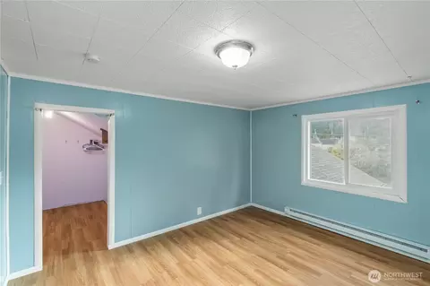 Bedroom - 513 E St, Cosmopolis, WA 98537 photo 3 of 3