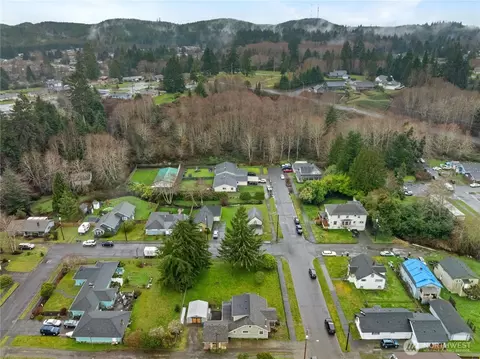 View/Area - 513 E St, Cosmopolis, WA 98537 photo 1 of 4