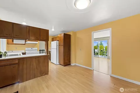 Kitchen - 9029 Eastview Ave, Everett, WA 98208 photo 3 of 3