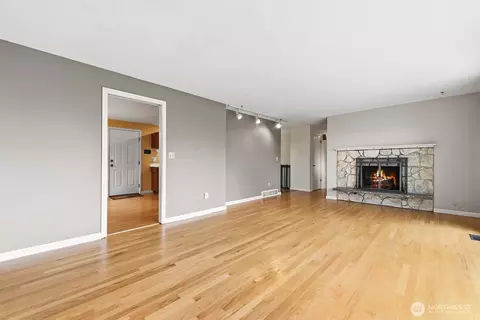 Living - 9029 Eastview Ave, Everett, WA 98208 photo 3 of 6