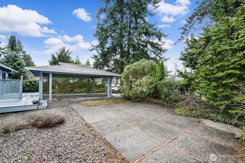 Exterior - 9029 Eastview Ave, Everett, WA 98208 photo 3 of 8