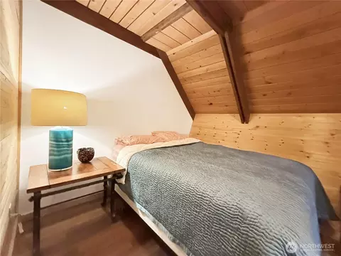 Bedroom - 75 Highland Loop, Ronald, WA 98940 photo 1 of 7