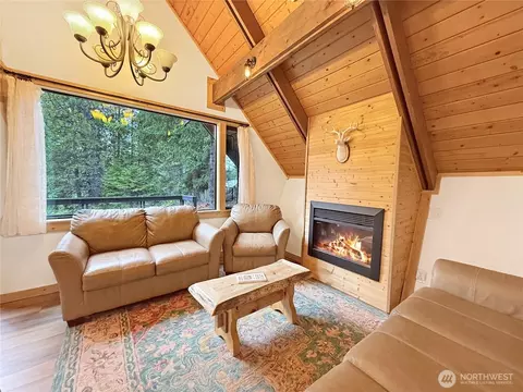 Living - 75 Highland Loop, Ronald, WA 98940 photo 2 of 2