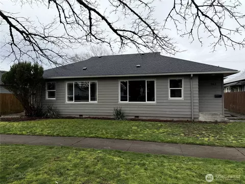 961 963 17th Ave, Longview, WA 98632