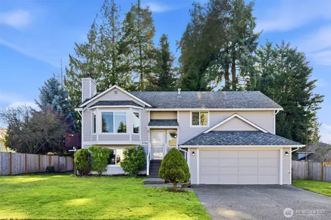 3704 166th Pl SW, Lynnwood, WA 98037