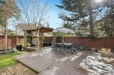 Exterior - 1314 150th Cir SE, Mill Creek, WA 98012 photo 4 of 5