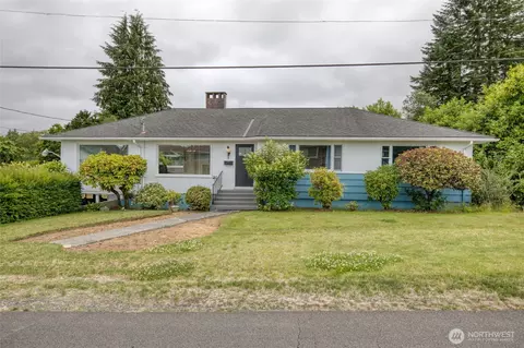 1007 Riverview Dr, Aberdeen, WA 98520