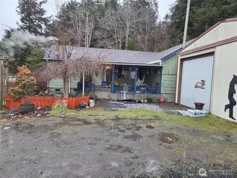 547 Walker Rd, Hoquiam, WA 98550