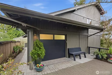 11508 Durland Ave NE, Seattle, WA 98125