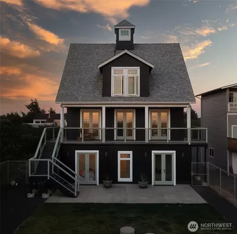 577 Sand Dune Ave SW, Ocean Shores, WA 98569
