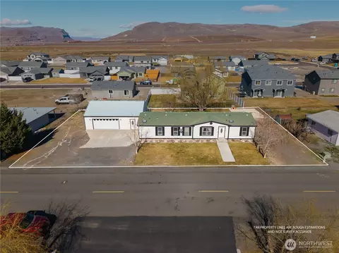 205 Priest Rapids Dr, Mattawa, WA 99349