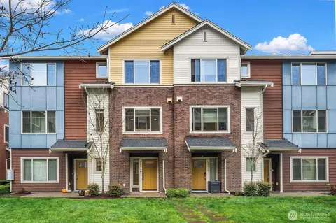 15711 NE 14th Aly, Bellevue, WA 98008