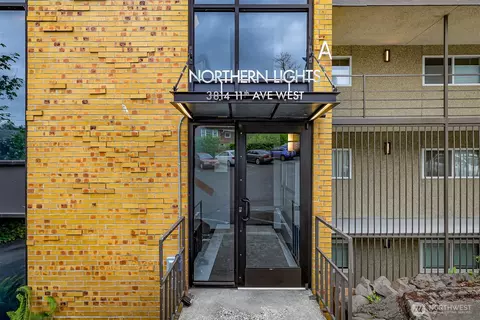 3814 11th Ave W #22, Seattle, WA 98119