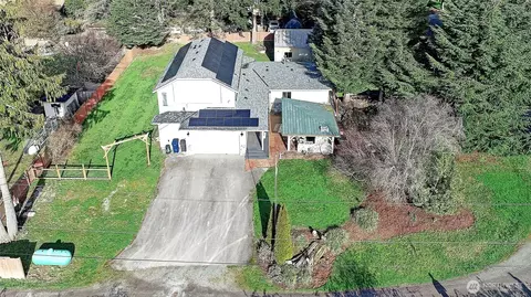 1097 Ellie Ln, Camano Island, WA 98282