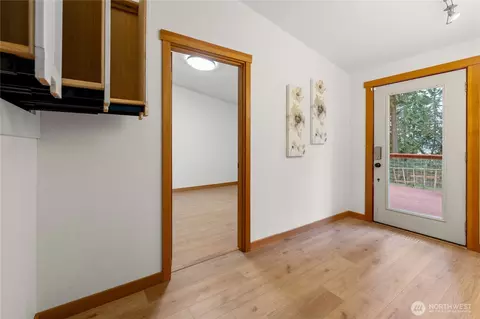 Entry Way - 8423 32nd Ave SE, Everett, WA 98208 photo 2 of 2