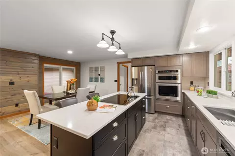 Kitchen - 8423 32nd Ave SE, Everett, WA 98208 photo 3 of 5