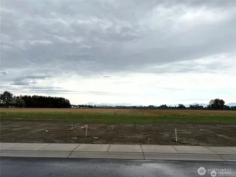 332 W 4th St, Everson, WA 98247 photo 9