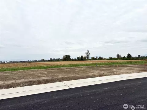 312 W 4th St, Everson, WA 98247