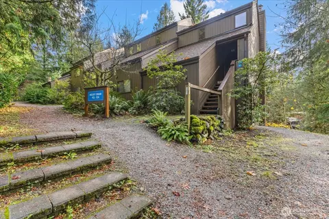 10500 Mt Baker Hwy #123, Glacier, WA 98244