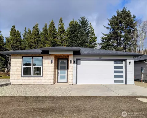 807 NE 357th St, Ocean Park, WA 98640