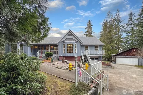 202 W Emerald Forest Ln, Sequim, WA 98382