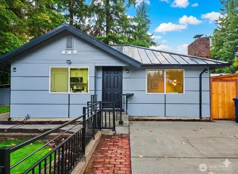 1147 Aberdeen Ave NE, Renton, WA 98056