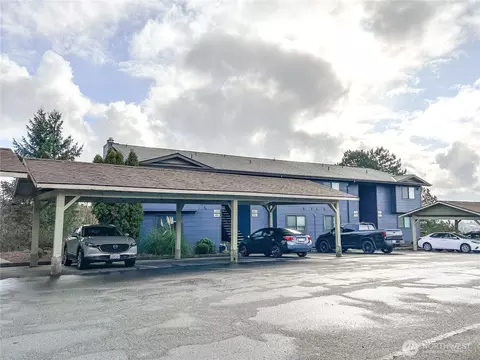 3390 Narrows Ln NE #101, Bremerton, WA 98310