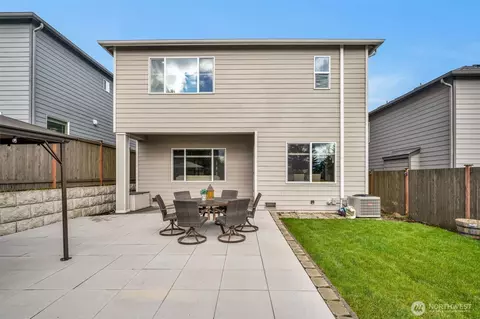Exterior - 1216 199th St SE, Bothell, WA 98012 photo 4 of 7