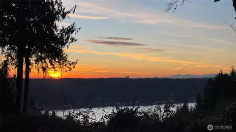 3423 203rd Pl NE, Sammamish, WA 98074