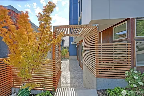 3527 S Oregon St, Seattle, WA 98118