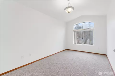 Bedroom - 15428 SE 252nd Pl, Covington, WA 98042 photo 1 of 4