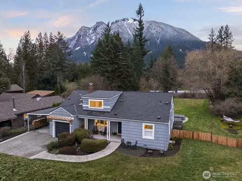 628 Janet Ave NE, North Bend, WA 98045