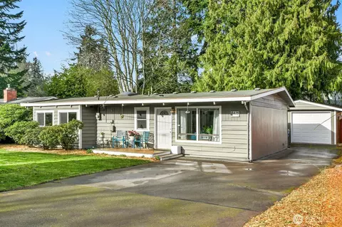 8415 238th St SW, Edmonds, WA 98026