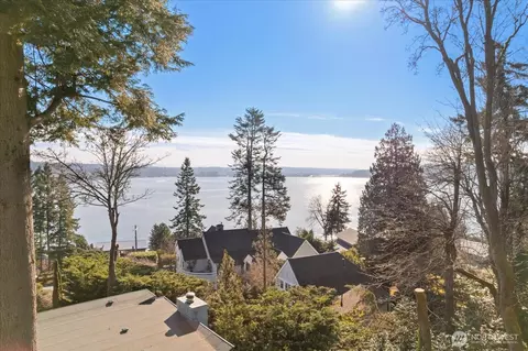 8526 E Mercer Way, Mercer Island, WA 98040
