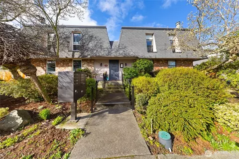242 4th Ave S #2, Edmonds, WA 98020