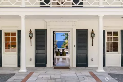 72 Olympic Dr NW, Shoreline, WA 98177