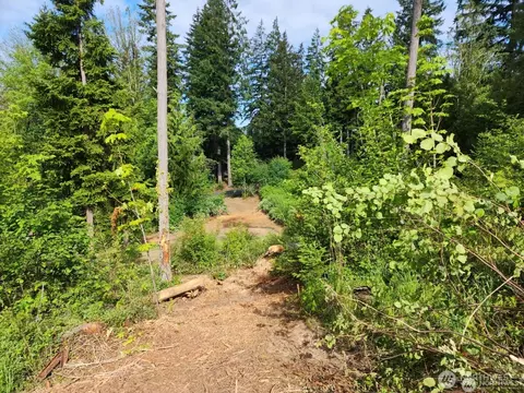112 Tillicum Rd, Chehalis, WA 98532