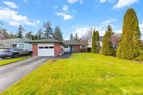 1511 S 12th St, Mount Vernon, WA 98274