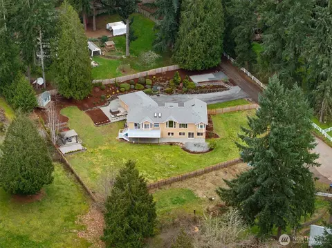22910 NE 76th St, Redmond, WA 98053