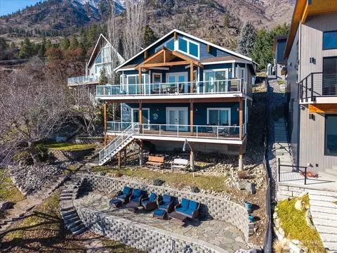 101 Driftwood Ln, Chelan, WA 98816