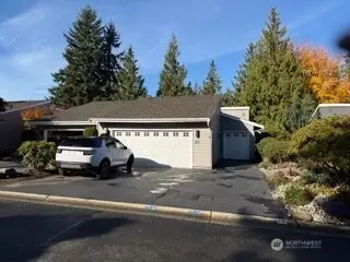 15000 Village Green Dr #26, Mill Creek, WA 98012