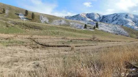 8013 Nahahum Canyon Rd, Cashmere, WA 98815