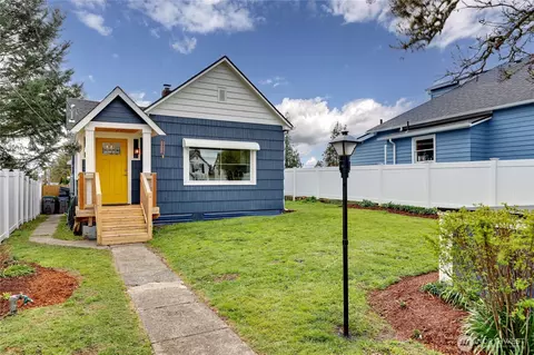 1523 7th St, Bremerton, WA 98337