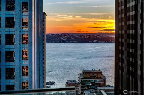 909 5th Ave #2301, Seattle, WA 98164