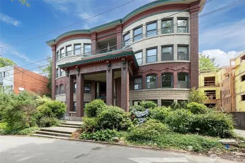 626 13th Ave E, Seattle, WA 98102