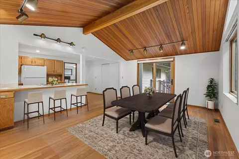 Dining - 12121 NE 161st St, Bothell, WA 98011 photo 2 of 2