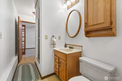 Bath - 12121 NE 161st St, Bothell, WA 98011 photo 3 of 3