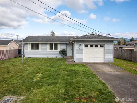 326 S Perkins St, Buckley, WA 98321