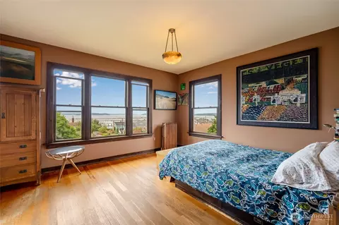 Bedroom - 1602 Rucker Ave, Everett, WA 98201 photo 1 of 5